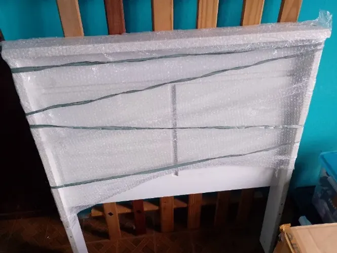 Cama de Solteiro Branca