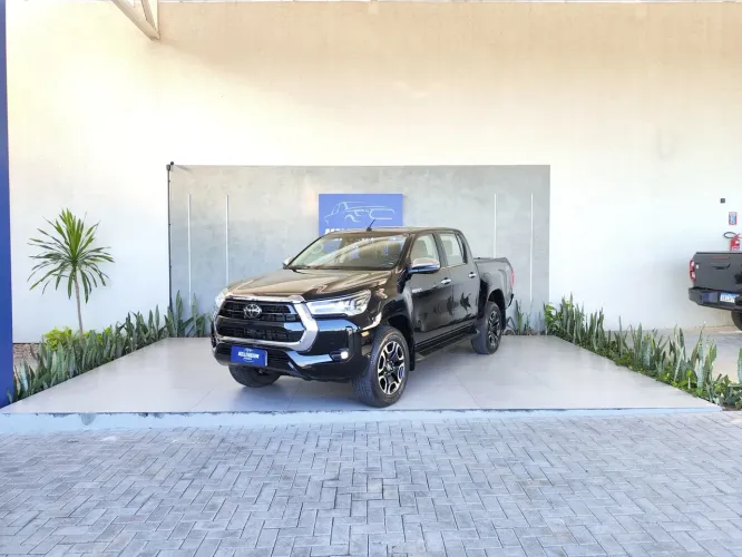 Toyota Hilux CD SRX Limited 4X4 2.8 TDI Die.aut 2023