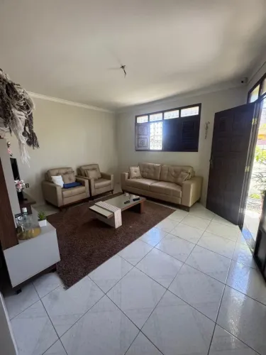Casa de Esquina em Mangabeira 3 Vagas Terreno 10x20 R$ 600 mil