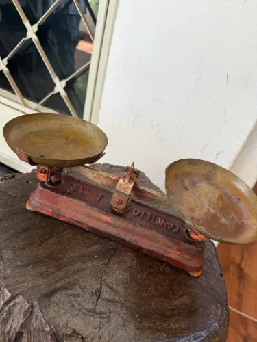 Balança decoração antiga de 1 kg