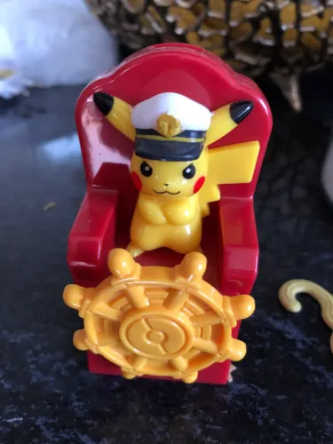 Pikachu do Mc Donalds 