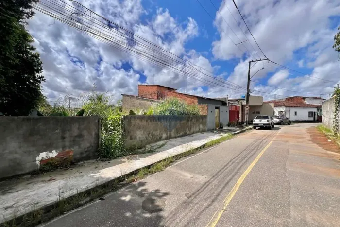 TERRENO Á VENDA EM ANANINDEUA PX A DOIS DE JUNHO