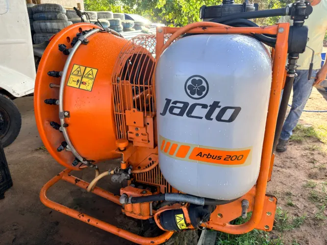 Arbus 200 Jacto