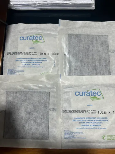 Placa 10x10 com carvão ativado Curatec, cuidados de lesões / 1 unidades