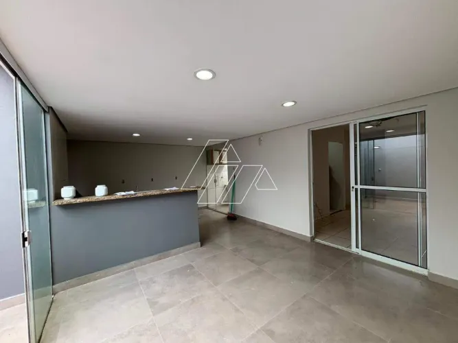Casa em condomínio à venda, 3 quartos, 2 vagas, Jardim Nazareth - Marília/SP