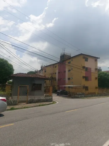 Alugo ótimo apartamento no residencial Fernando guilhon na almirante barroso