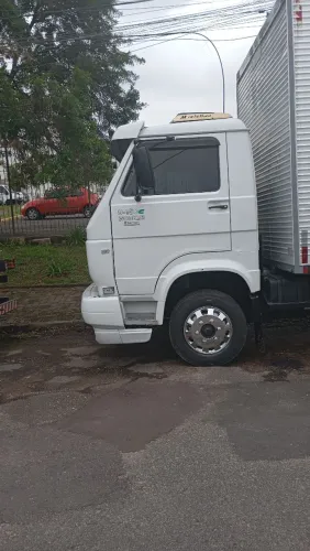 2009 Vendo caminhão  VW 9150  baú no Truk ano2009 aceito troca f *