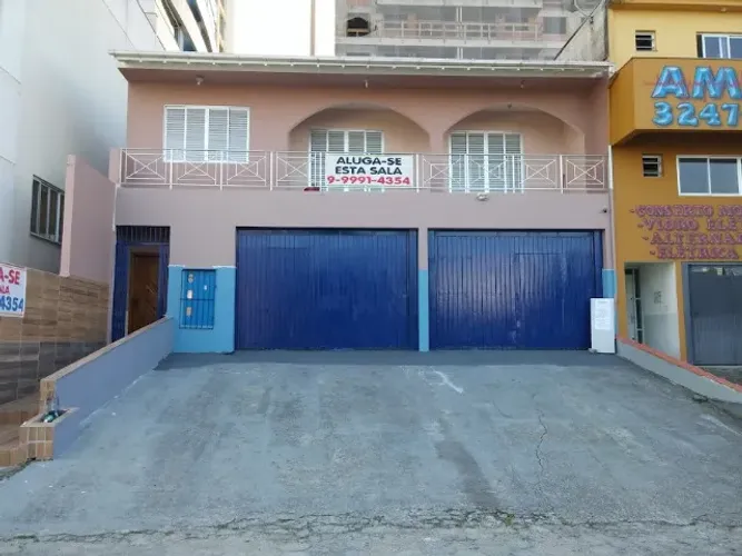 Sala Comercial 240m2 no Kobrasol - Prox. Mundo Car - Otima p/ Clinica, Mercado ou Academia
