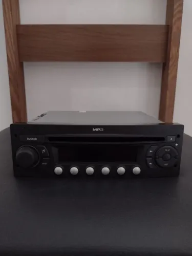 Rádio Peugeot original