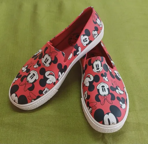 Vendo tênis Melissa Mickey mouse conservado