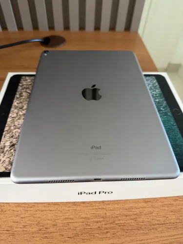 iPad Pro 10,5? Wi-Fi 256 GB