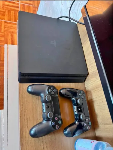 Ps4 slim