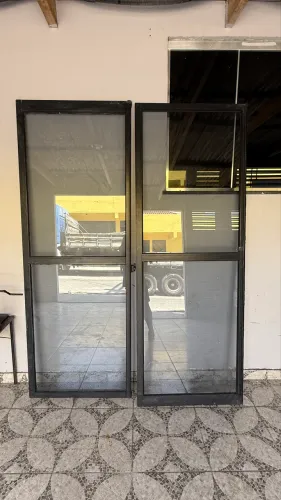 Porta 2 folhas blindex com insulfilme