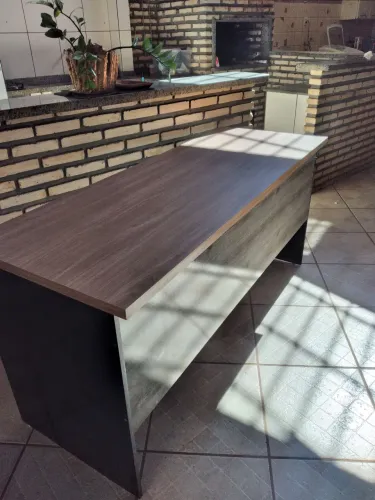 Mesa grande em mdf
