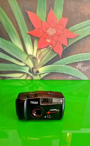 Câmera Fotográfica Analógica Magna TR20 35mm