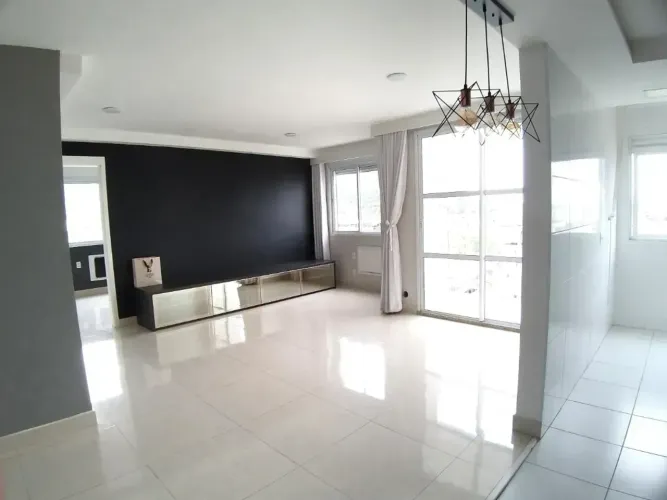 Oportunidade no Up Barra 2 qts com armários de fino acabamento e vista livre