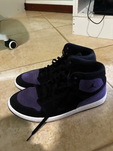 Jordan Access Black/Court Purple