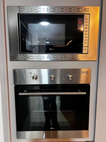 Kit: Forno elétrico e Microondas 