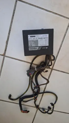 Fonte 650W Real Corsair VS650