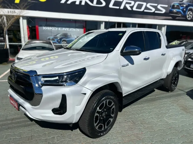 Toyota Hilux CD SRX Plus 4X4 2.8 TDI Die. Aut. 2025