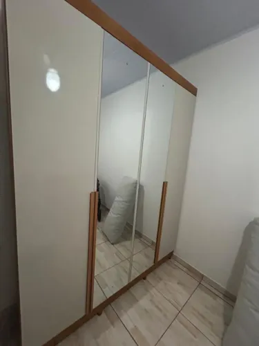 Guarda roupa 4 portas, novo, montagem a cortesia.