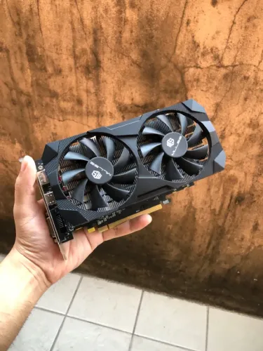 RX 580 liga porém não dar vídeo