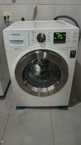 Lava e Seca Samsung Eco Bubble 10,1kg / 6kg - Inverter (Modelo WD106UHSAWQ)