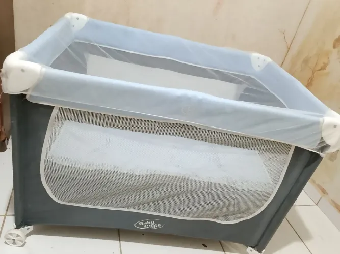 Bebê conforto e chiqueirinho