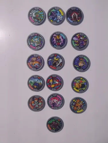 Kit 16 medalhas Yo Kai Watch