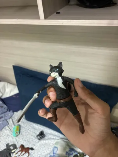 Kitty Pata-Mansa (Kitty Softpaws), do filme O Gato de Botas