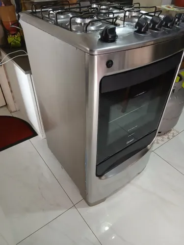A venda um lindo ? fogão 4 bocas marca  consul semi novo bvlts inox