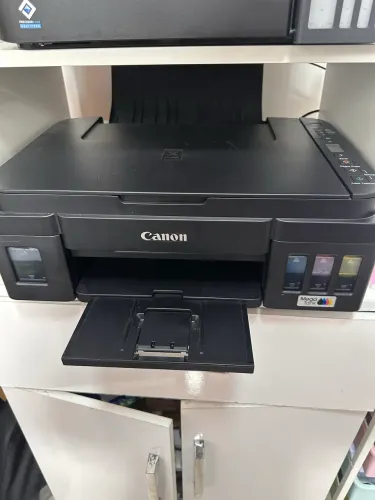Vendo Impressora canon semi nova g 3110