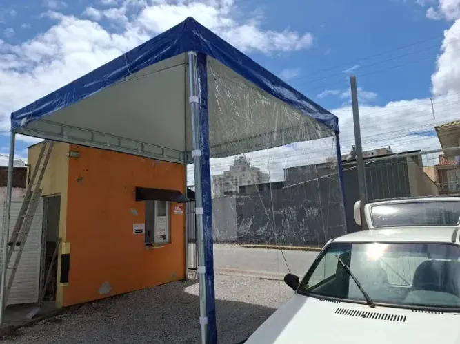 Tenda Piramidal 4x4m Galvanizada a Fogo