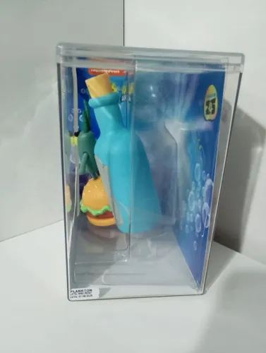 Fandom Box do inimigo da fenda do biquíni