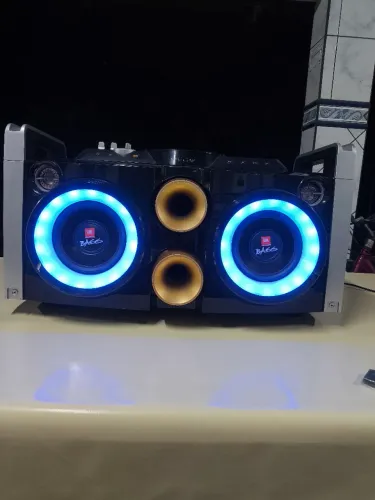 Mini system Philips FWP2000 com falantes JBL