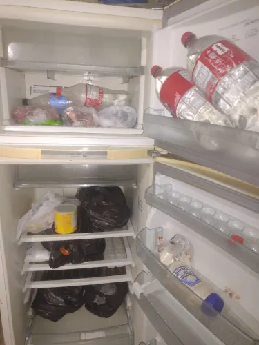 Vendo geladeira 