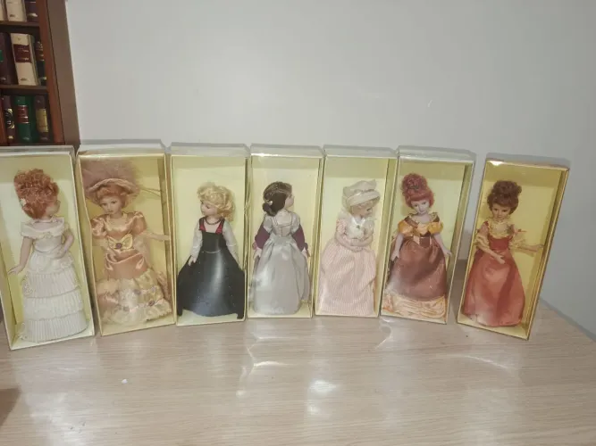 7 Bonecas de porcelana da coleção Planeta de Agostini 
