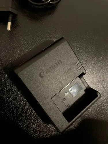 Carregador para baterias canon lp-e17