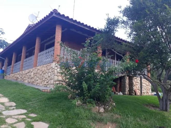 Sítio à Venda em Vinhedo 24.000 m²