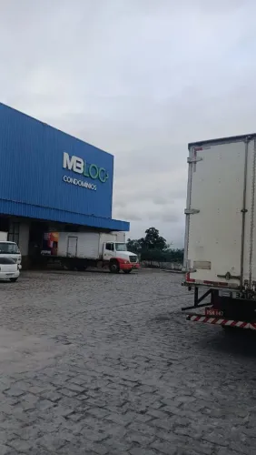 Vagas para motorista com experiência em entregas  mandar o currículo no zap * 