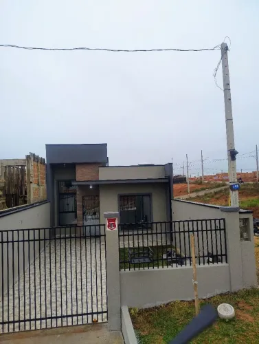 Excelente residência a venda em fazenda rio grande.