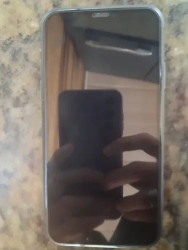 iPhone 11 64gb ? Bateria recém trocada ? Seminovo ?