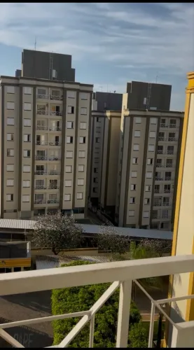 Aluga-se apartamento