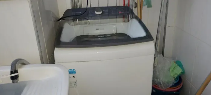 MÁQUINA DE LAVAR BRASTEMP SEMINOVA COM NOTA FISCAL DE 14 KG