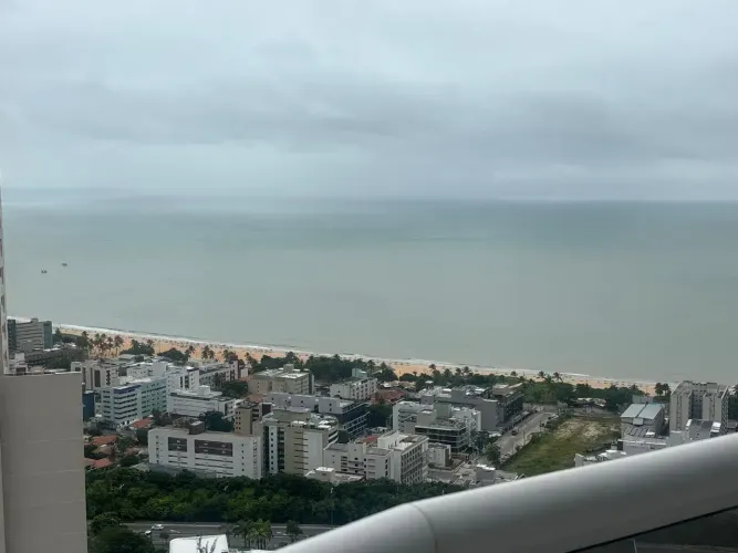 Apto Alto Padrão a venda com 335,00m², Vista Mar, 33º pavimento