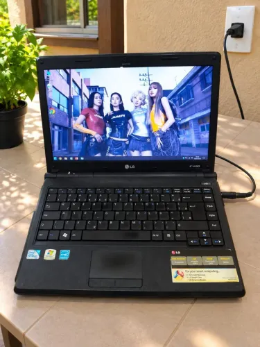 Notebook LG 320 GB / formatado / office / bem rápido e conservado