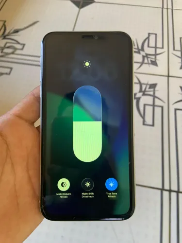 Vendo ou troco iPhone 11 64GB