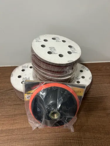 Kit 100 Discos de Lixa com 8 furos + Suporte para Disco de Lixa 115mm M14