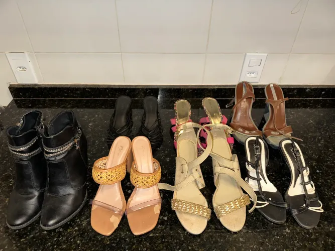 Lote saltos tamanho 37 e bota de couro 38
