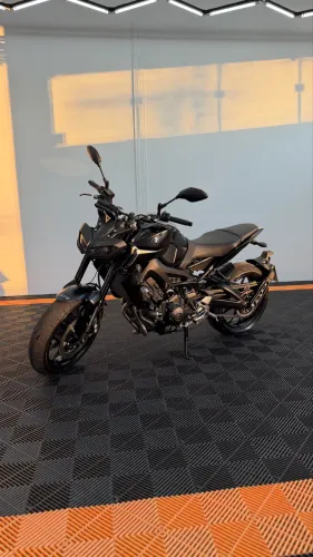 Yamaha MT09 24